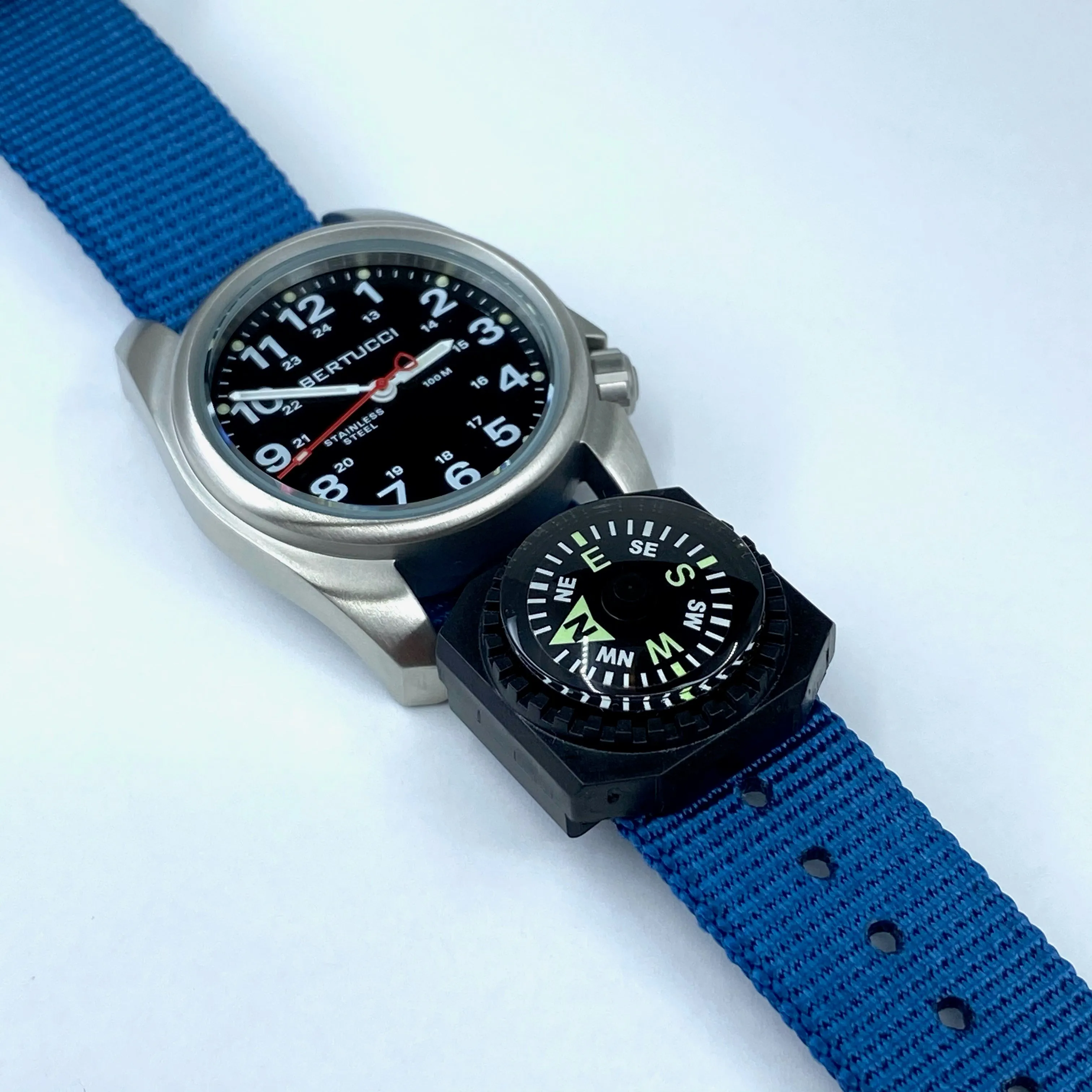 #249C Mariner Blue w/ matte hardware, 3/4" - 19 mm size for A-1 & C-1 Cases   Compass