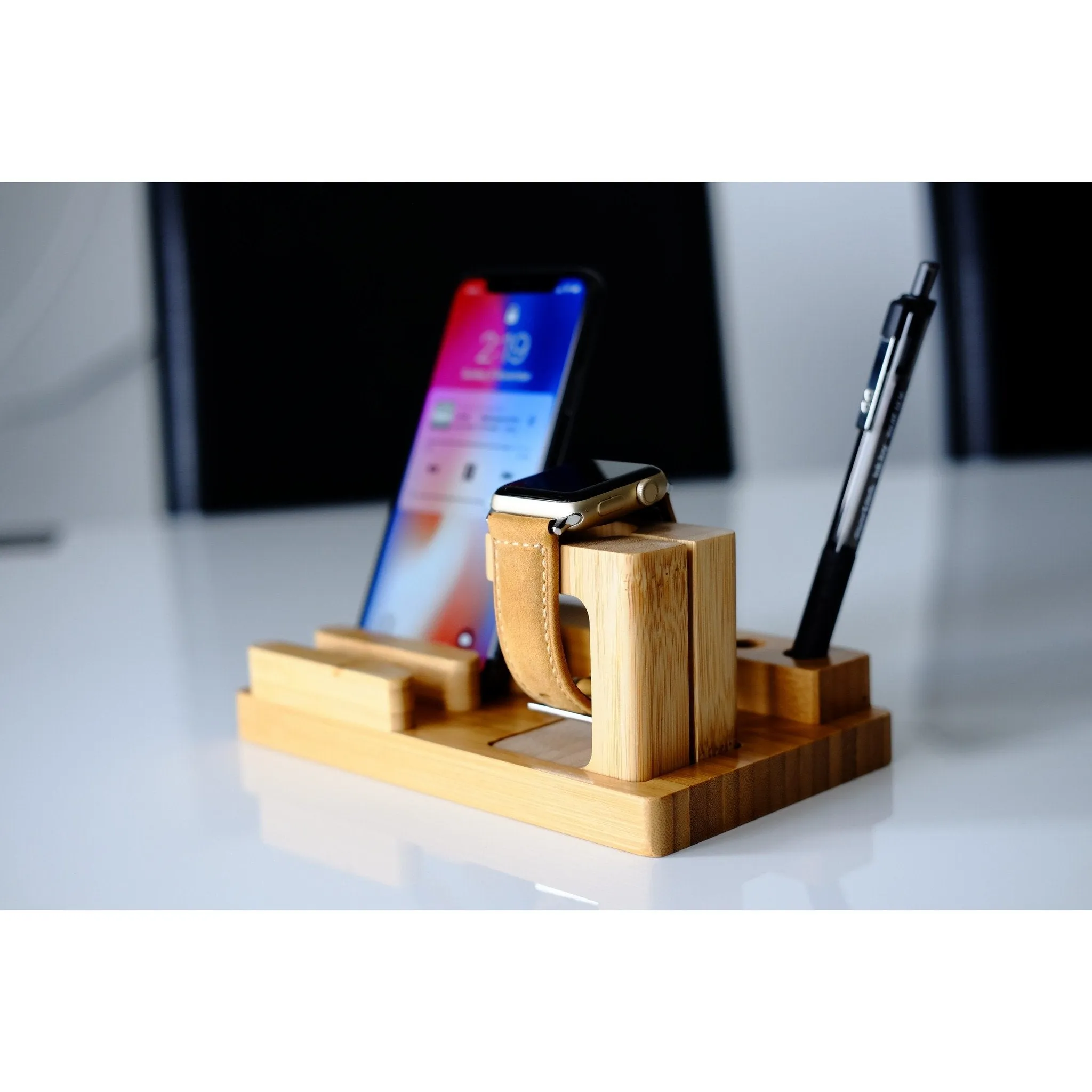 Apple Watch Stand - Bamboo Advanced