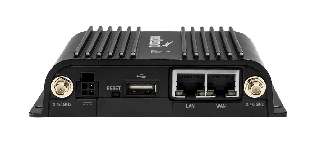 Cradlepoint IBR900 3-yr NetCloud Ruggedized IoT Essentials Plan and IBR900 router with WiFi (1000Mbps modem), with AC power supply and antennas TC03-0900120B-NN