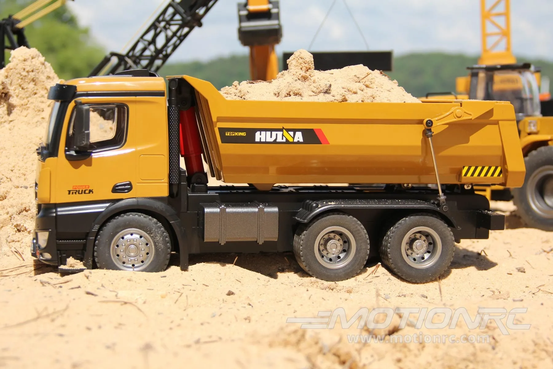 Huina MA3343 Die-Cast 1/14 Scale Dump Truck - RTR