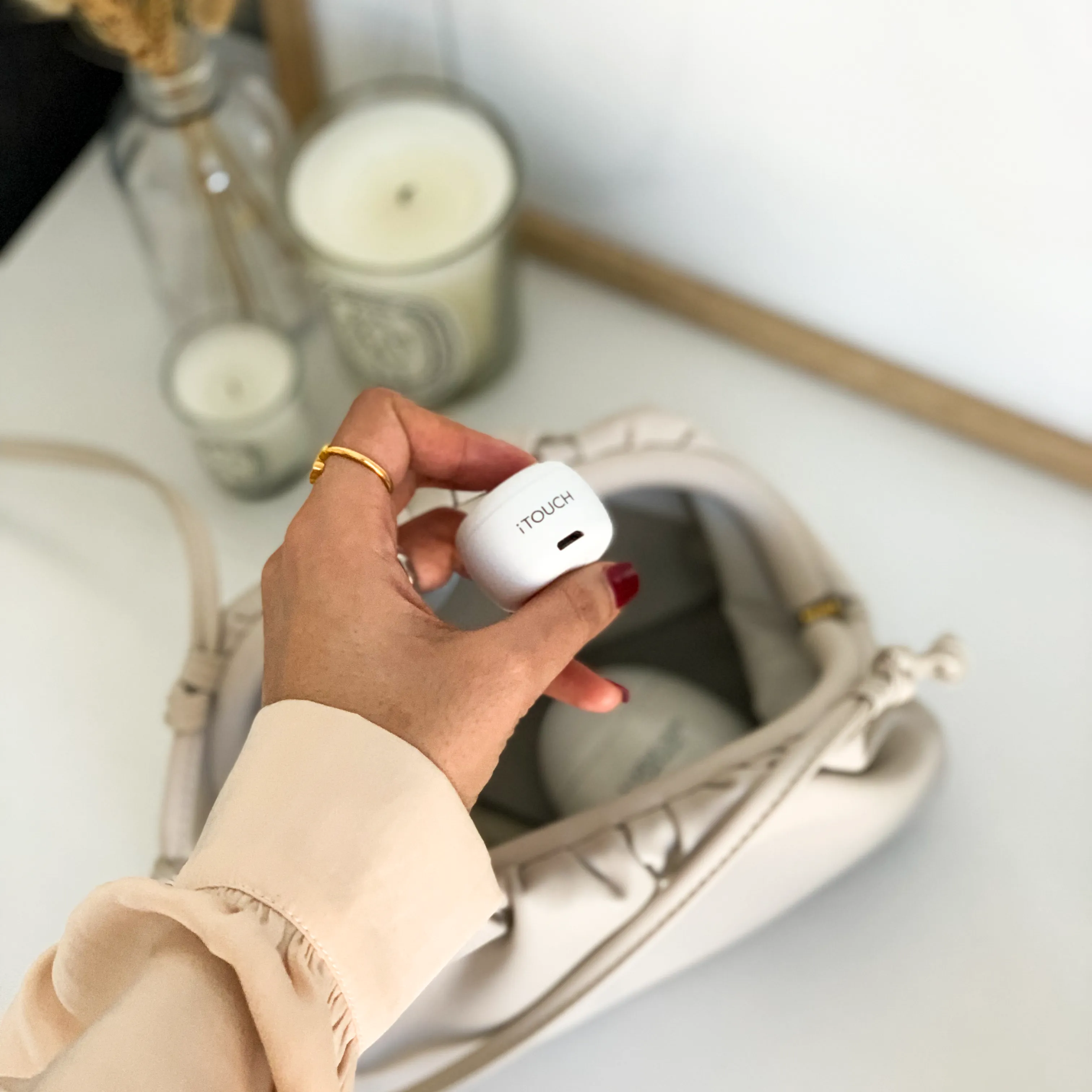 iTouch Mini Wireless Speaker: White