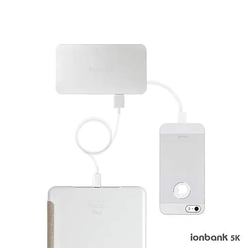 Moshi ionbank 5K with Lightning Adapter