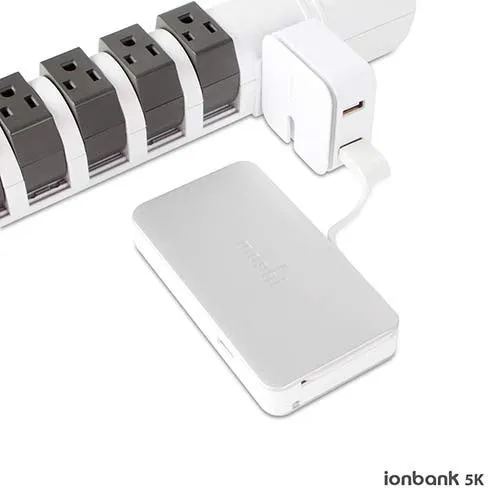 Moshi ionbank 5K with Lightning Adapter