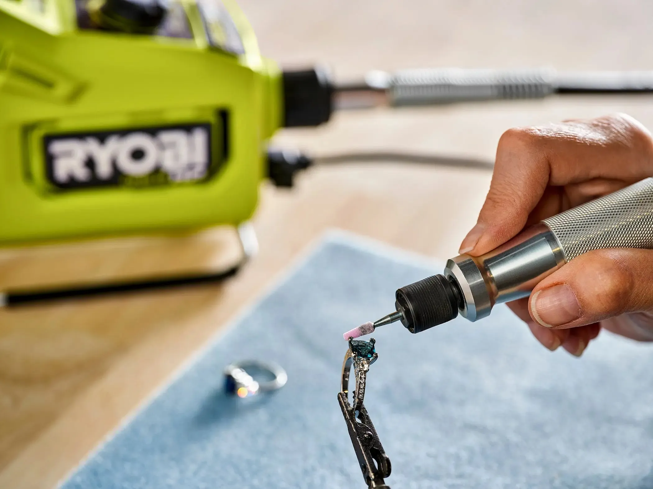 Open Box -  RYOBI ONE  HP 18V Brushless Cordless Rotary Tool Kit with 2.0 Ah HIGH PERFORMANCE Battery and Charger